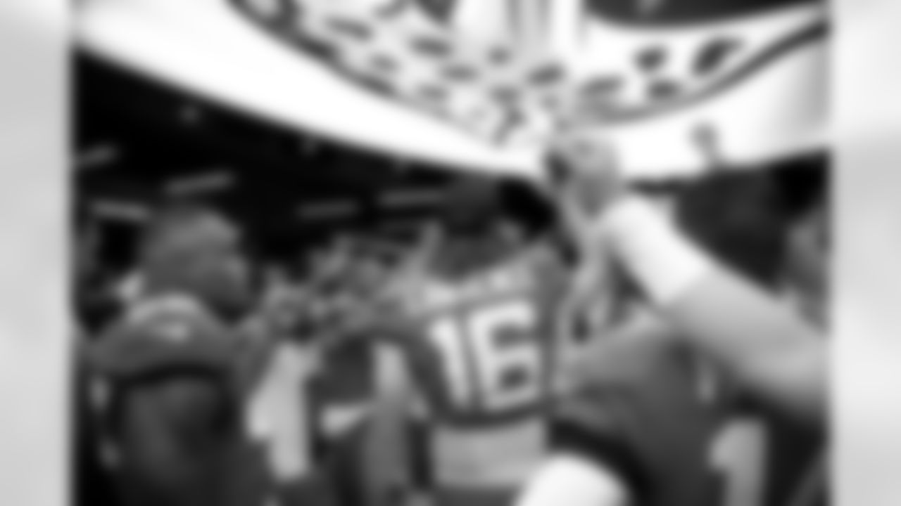 Jacksonville Jaguars vs New York Jets
QB Trevor Lawrence (16)