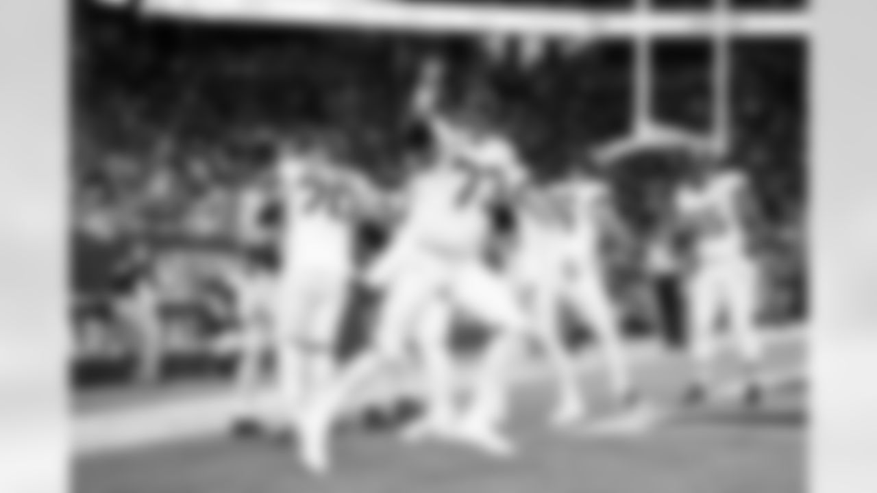 Jacksonville Jaguars vs Arizona Cardinals

OL Robert Hainsey (73)