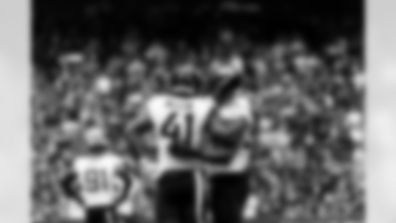 Jacksonville Jaguars vs. Houston Texans
DL Roy Robertson-Harris (95) and OLB Josh Allen (41)