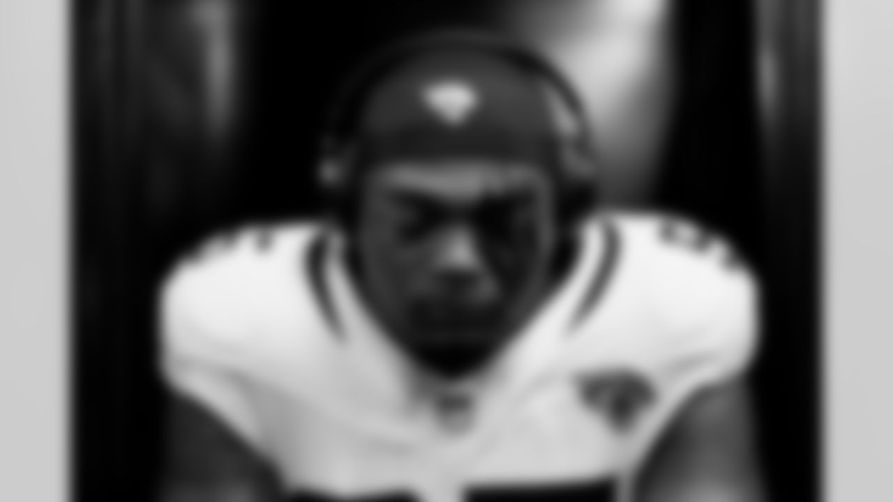 Jacksonville Jaguars vs Las Vegas Raiders

DL B.J. Green II (95)