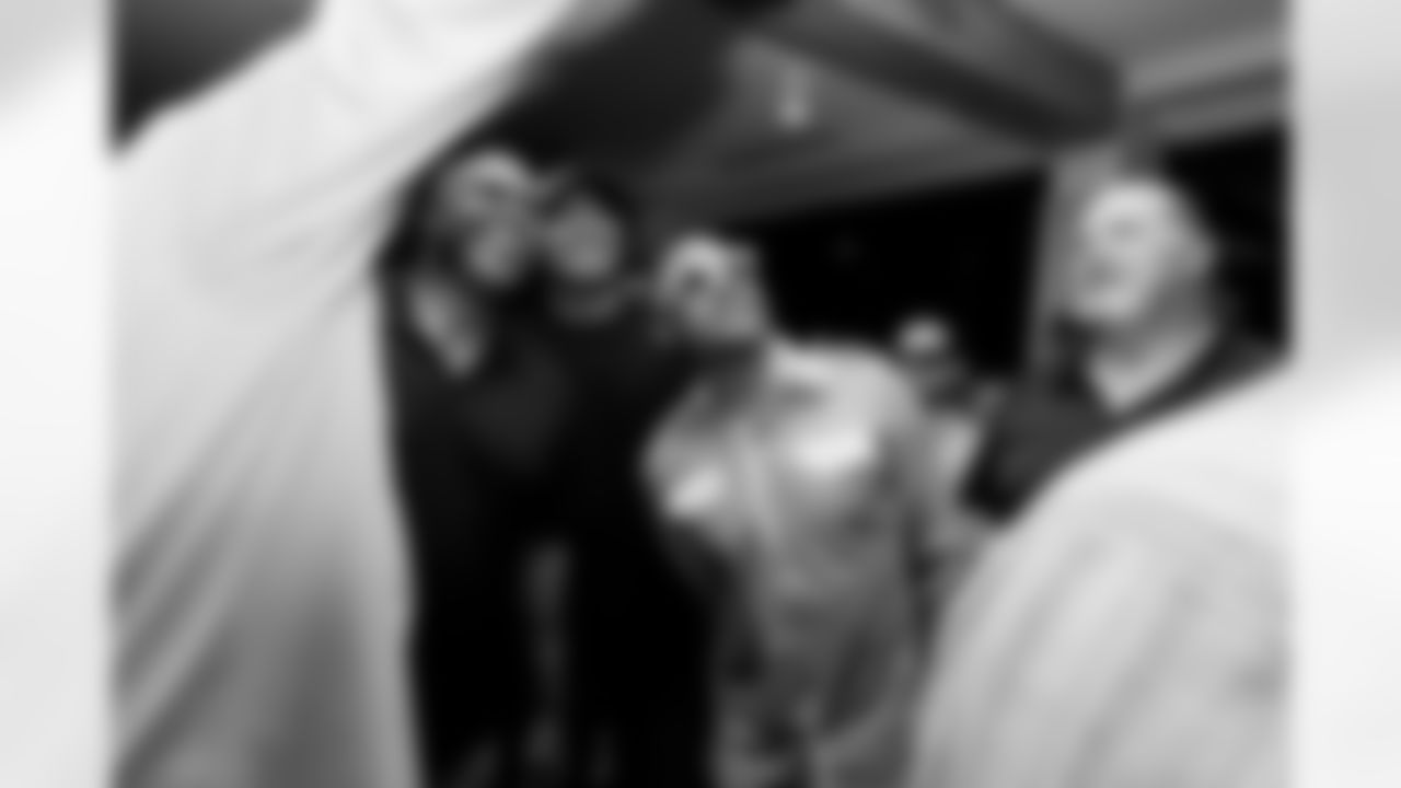 Jacksonville Beach, Fla. — Legends Weekend Friday Dinner at Sandbar Jax Bch on December 5, 2025.