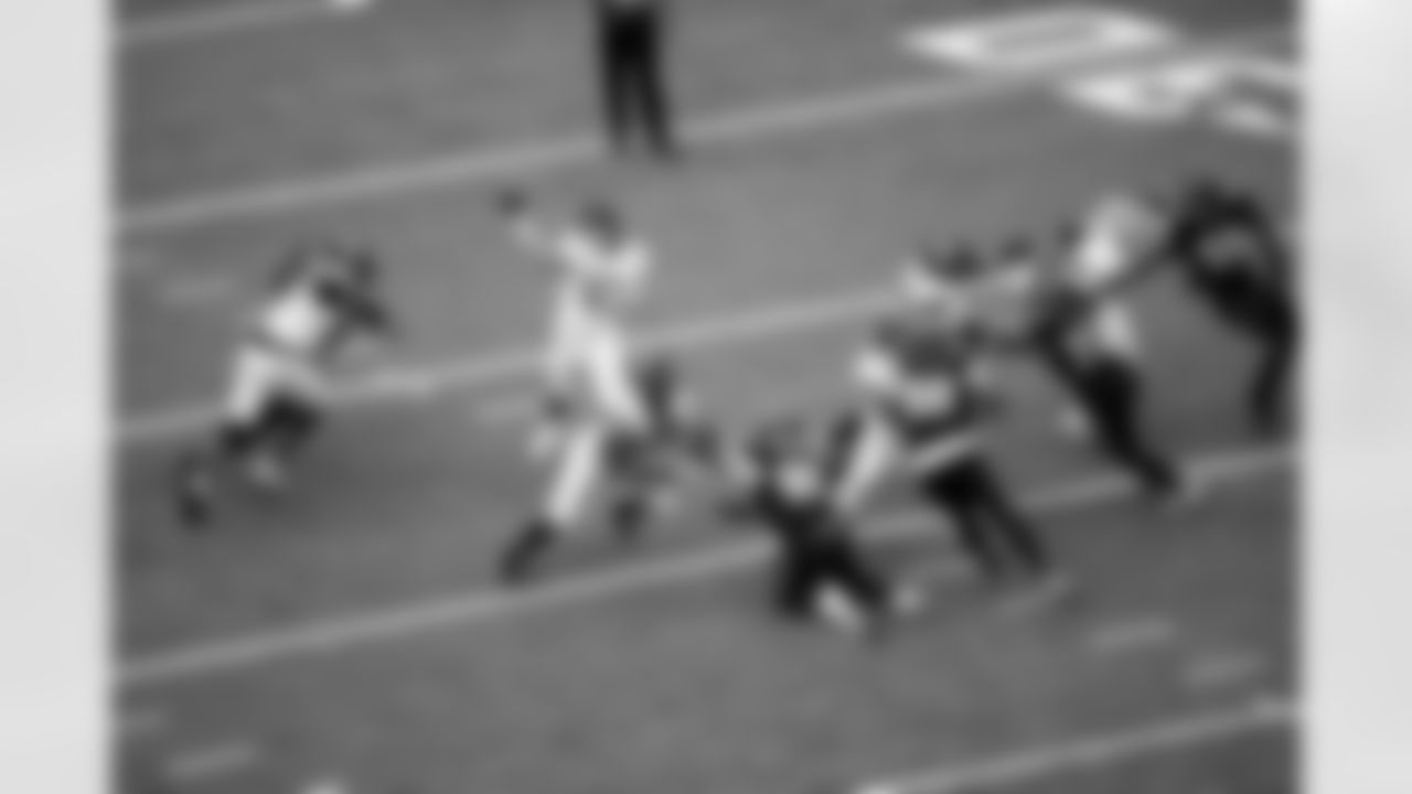 Jacksonville Jaguars vs Houston Texans

QB Trevor Lawrence (16)