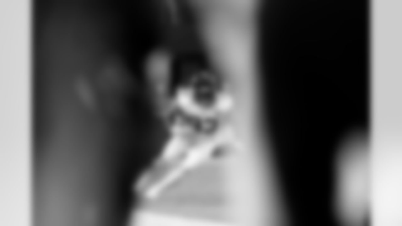 Jacksonville Jaguars vs Arizona Cardinals

RB Bhayshul Tuten (33)