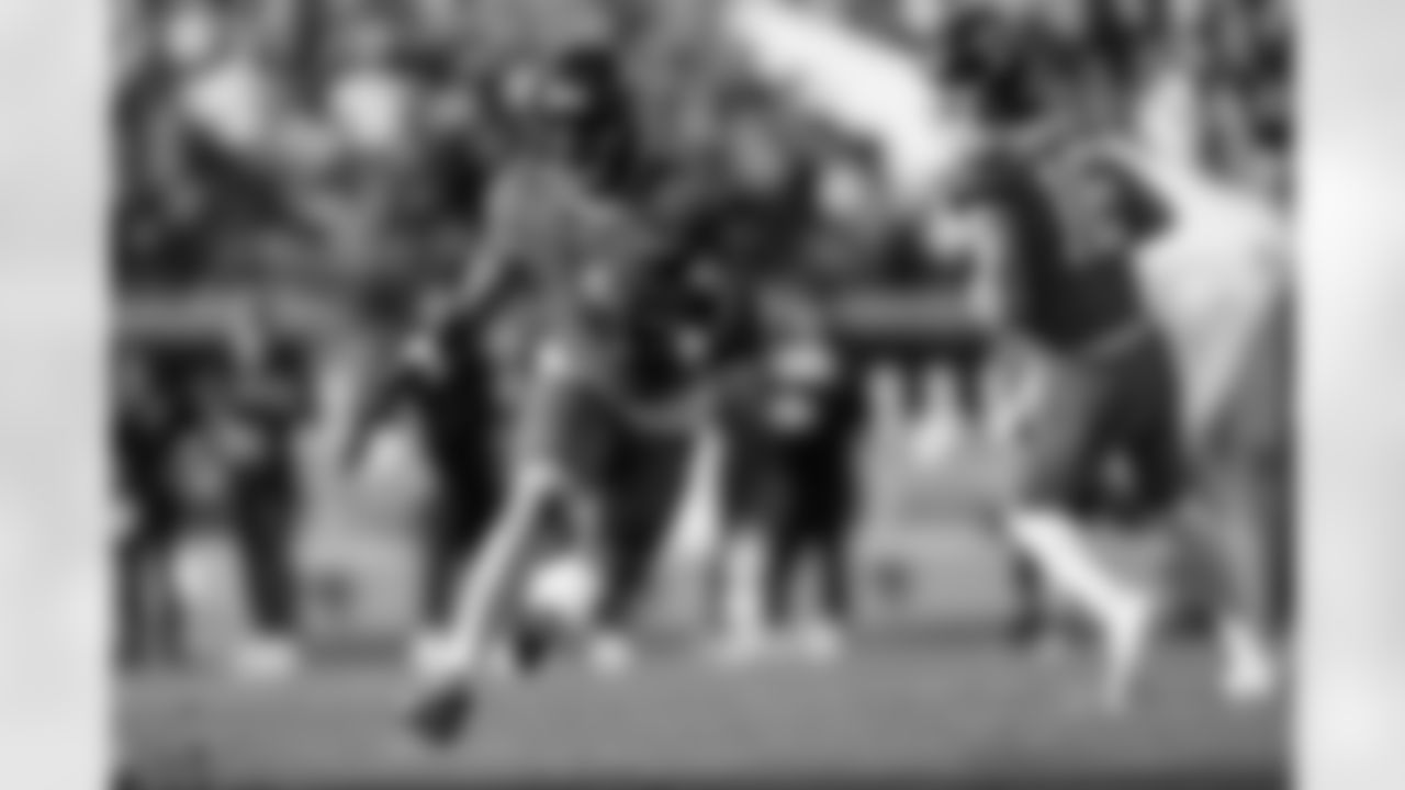 Jacksonville Jaguars vs Buffalo Bills
RB Travis Etienne Jr. (1)