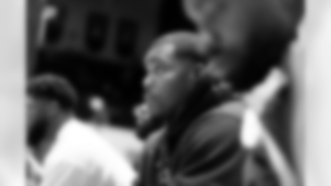 OLB Travon Walker