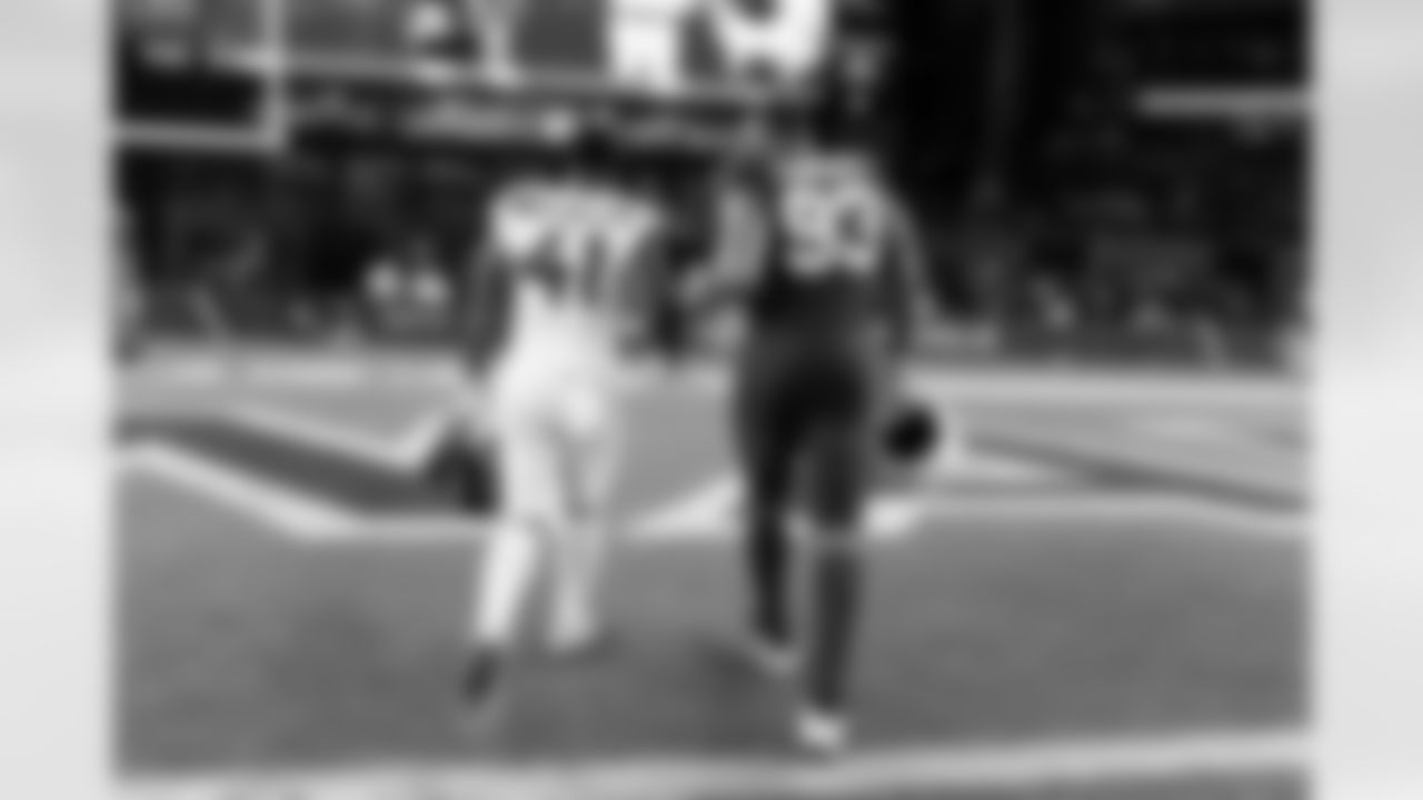 Jacksonville Jaguars vs Arizona Cardinals

DE Josh Hines-Allen (41)