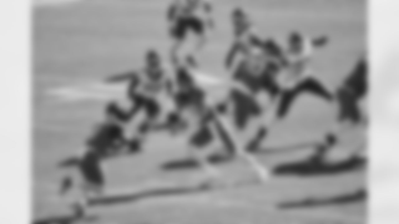 Jacksonville Jaguars vs New York Jets
QB Trevor Lawrence (16) and RB Travis Etienne Jr. (1)