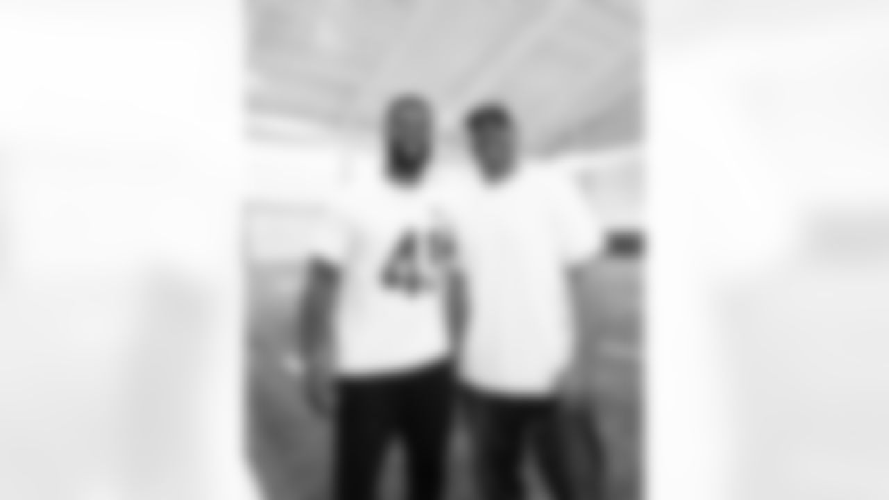 Jacksonville, Fla. — Jaguars Legends attend Jaguars practice at the Miller Electric Center on December 6, 2025.