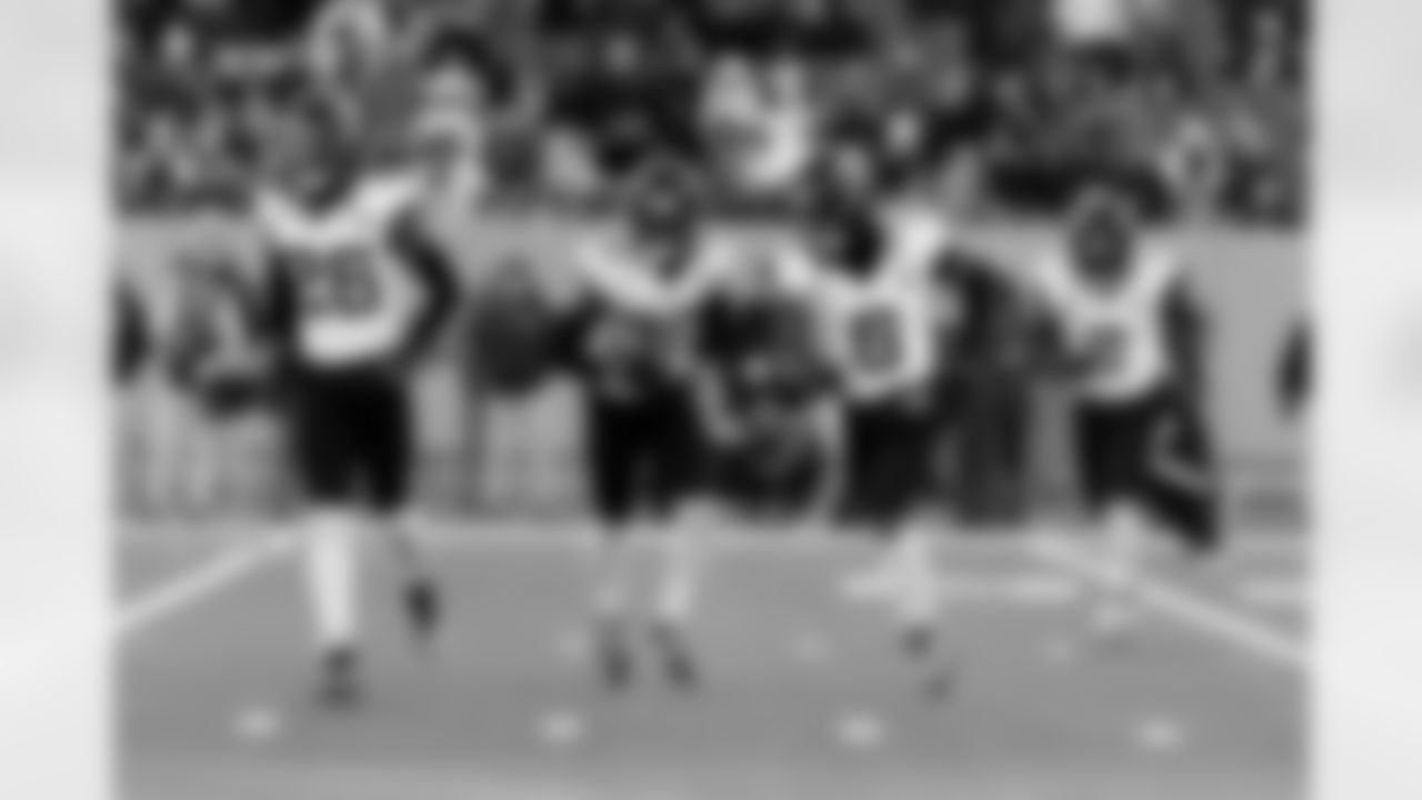 Jacksonville Jaguars vs Tennessee Titans

S Antonio Johnson (26), CB Montaric Brown (30), CB Greg Newsome II (6), CB Jourdan Lewis (2)