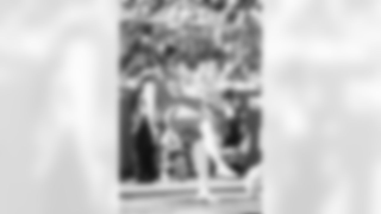 Jacksonville Jaguars vs Seattle Seahawks
P Logan Cooke (9)