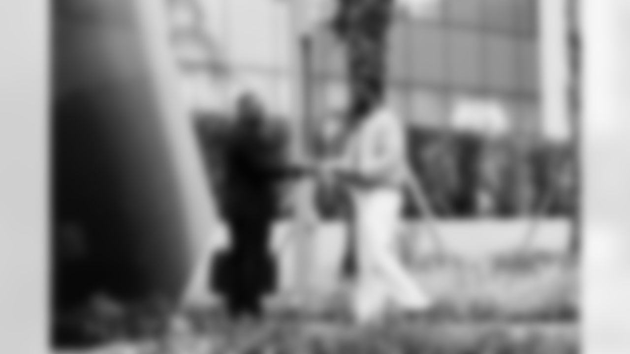 Jacksonville Jaguars vs Buffalo Bills

DL B.J. Green II and DE Josh Hines-Allen