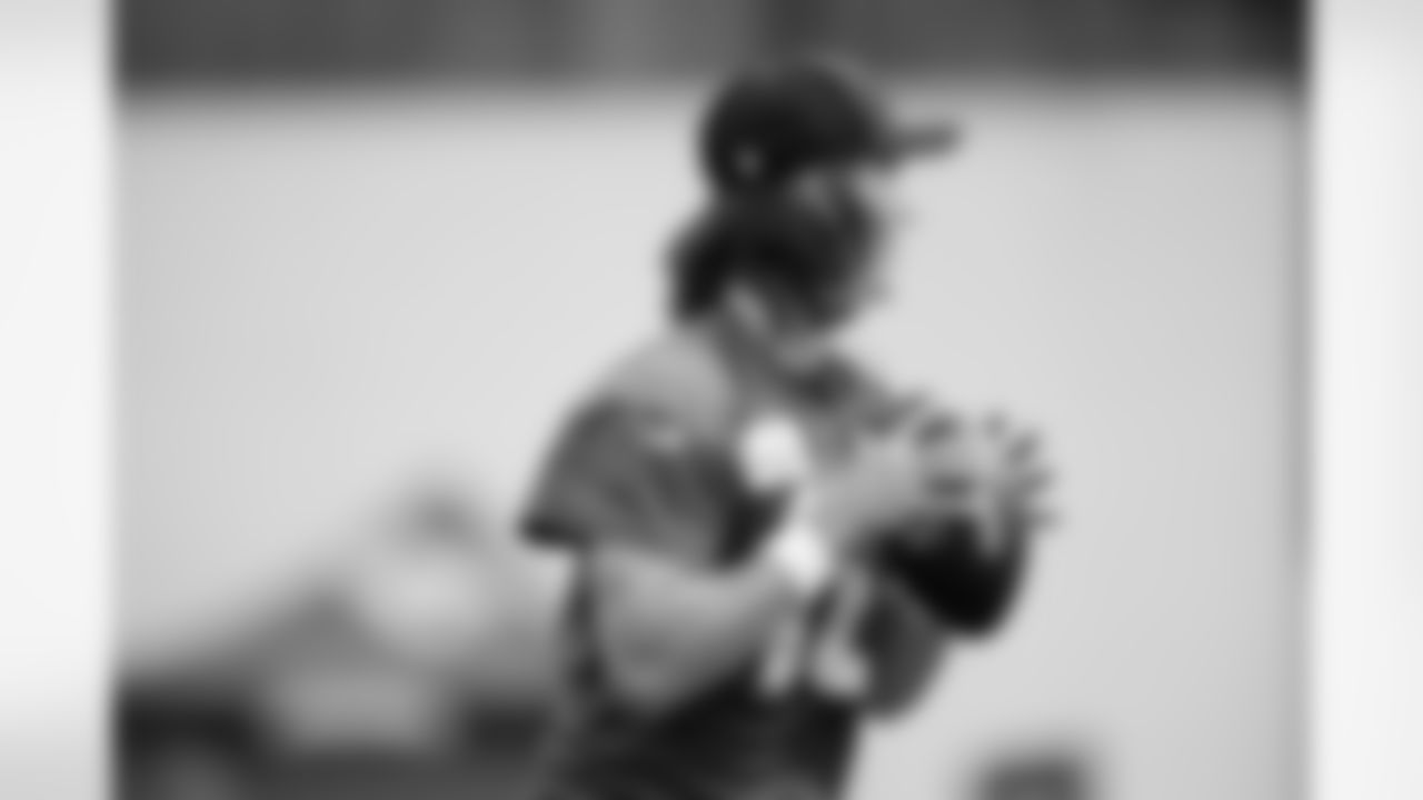 Jacksonville, Fla. — Jaguars quarterback Trevor Lawrence (16) during practice at the Miller Electric Center on November 26, 2025.