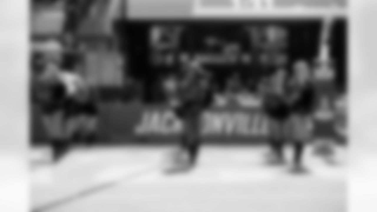 Jacksonville Jaguars vs Los Angeles Chargers