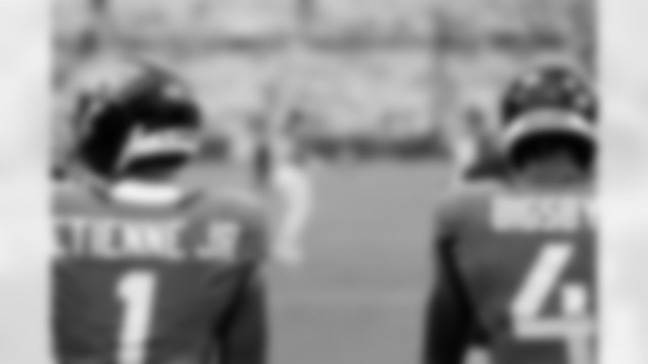 Jacksonville Jaguars vs. Pittsburgh Steelers
RB Travis Etienne Jr. (1) and RB Tank Bigsby (4)