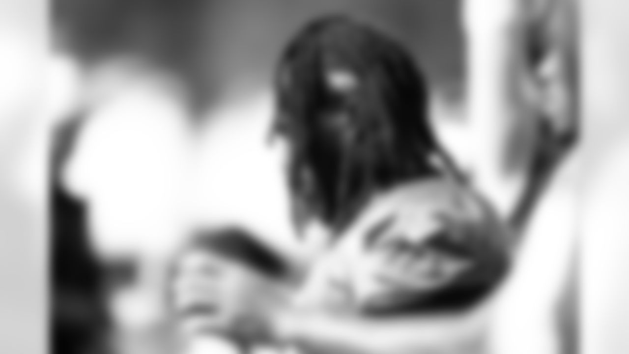 Jacksonville, Fla. — Jaguars linebacker Devin Lloyd (0) during practice at the Miller Electric Center on November 5, 2025.