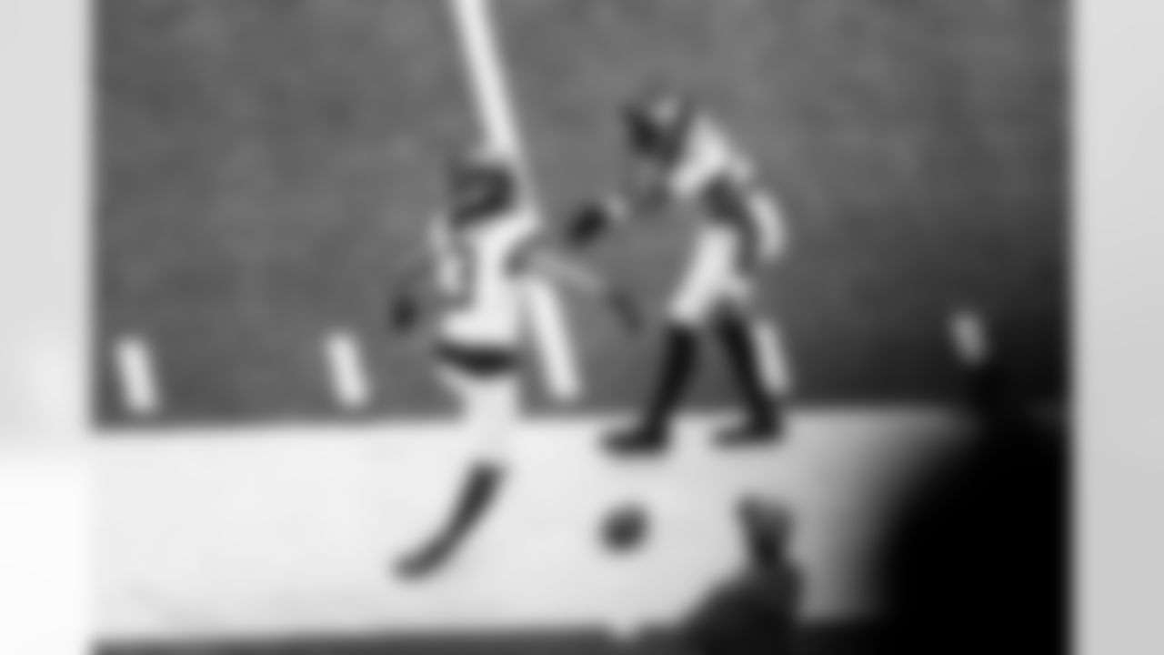 Jacksonville Jaguars vs Houston Texans

WR Jakobi Meyers (3) and RB LeQuint Allen Jr. (36)