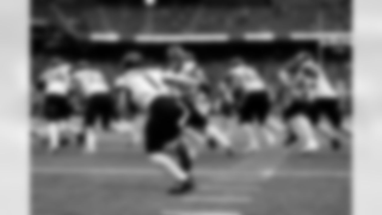 Jacksonville Jaguars vs. Houston Texans
RB Travis Etienne Jr. (1)