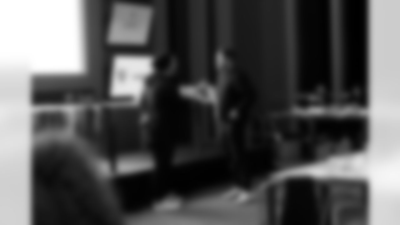 2023_0104_KickingItWithSoles_74