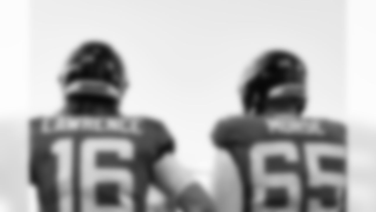 Jacksonville Jaguars vs. Tampa Bay Buccaneers
QB Trevor Lawrence (16) and OL Mitch Morse (65)