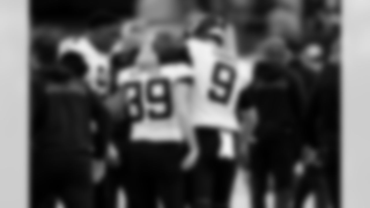 Jacksonville Jaguars vs Las Vegas Raiders

K Cam Little (39) and P Logan Cooke (9)