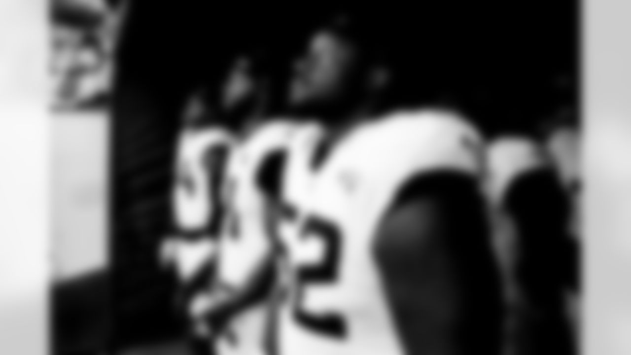 Jacksonville Jaguars vs Denver Broncos

DE Josh Hines-Allen (41)