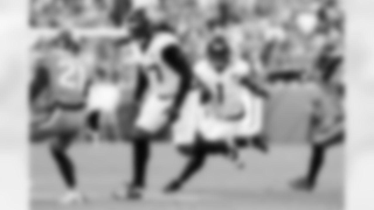 Jacksonville Jaguars vs Denver Broncos

RB Travis Etienne Jr. (1)