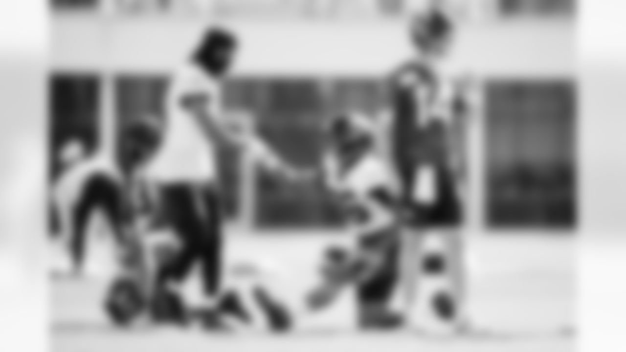 Jacksonville, Fla. — Jaguars wide receiver Jakobi Meyers (3) and running back LeQuint Allen Jr. (36) during practice at the Miller Electric Center on November 5, 2025.