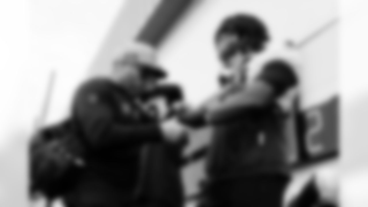 Jacksonville, Fla. — Jaguars defensive lineman Emmanuel Ogbah (90) during practice at the Miller Electric Center on December 4, 2025.