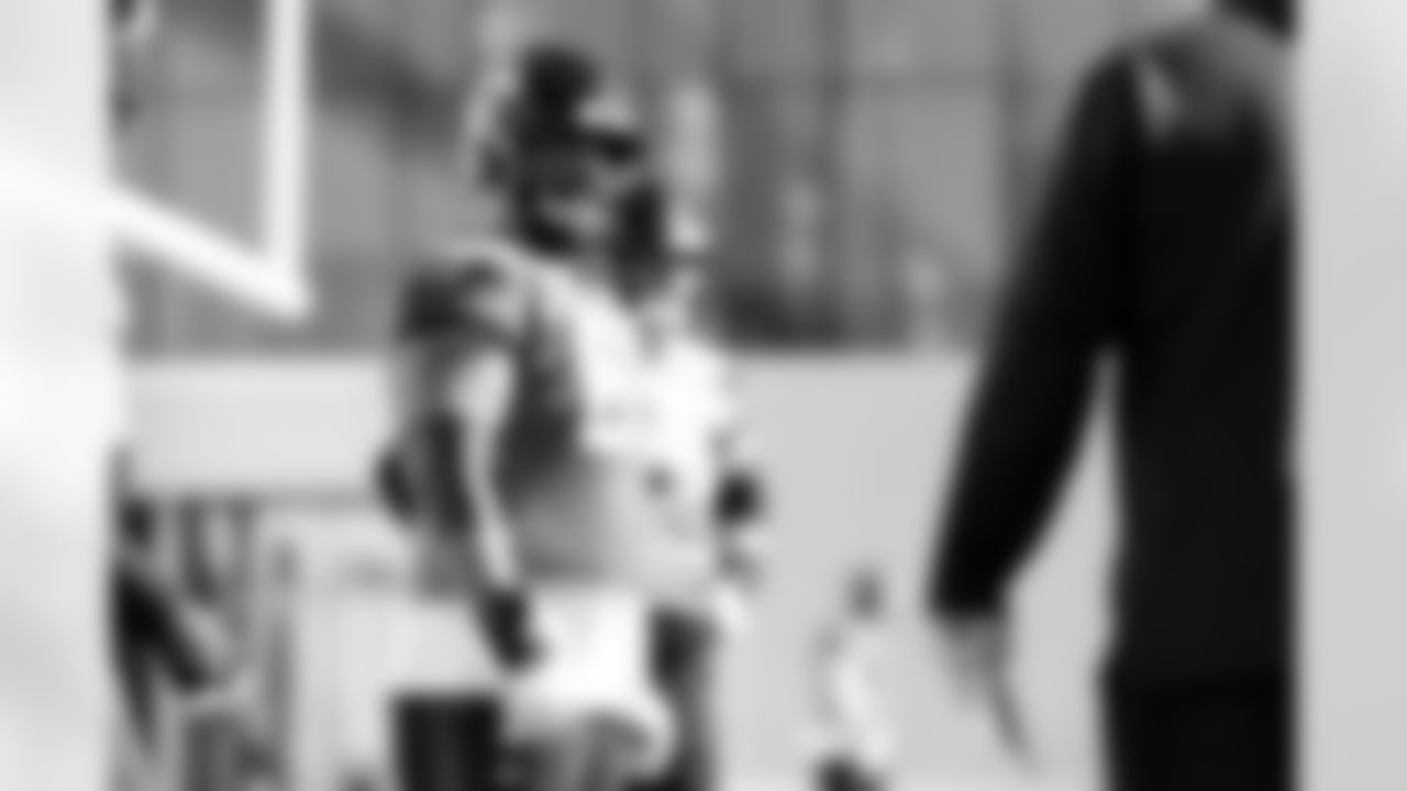 Jacksonville, Fla. — Jaguars offensive lineman Patrick Mekari (65) during practice at the Miller Electric Center on December 11, 2025.