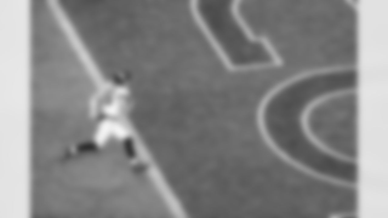 Jacksonville Jaguars vs Denver Broncos

QB Trevor Lawrence (16)