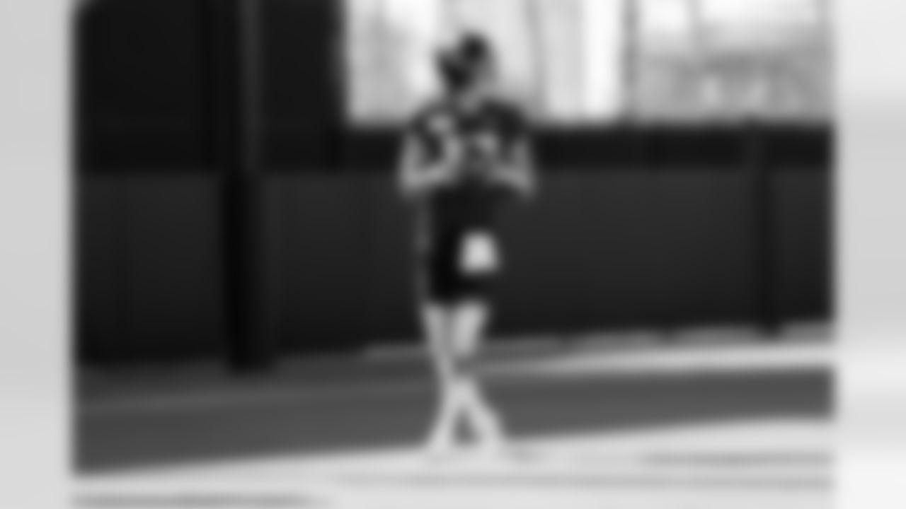QB Trevor Lawrence (16)