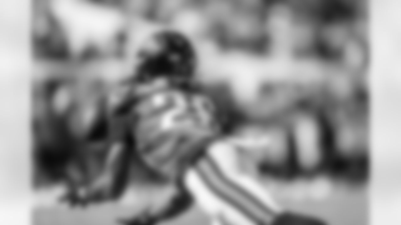 Jacksonville Jaguars vs Houston Texans

S Antonio Johnson (26)