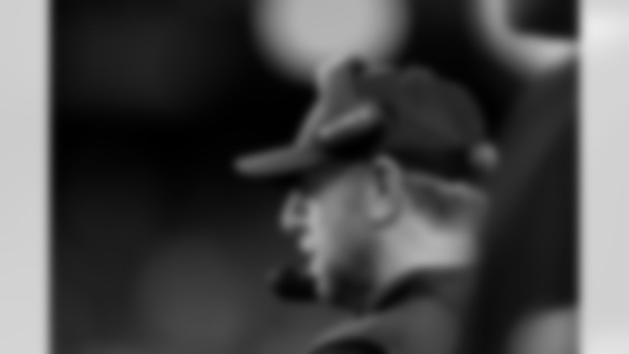 Jacksonville Jaguars vs Las Vegas Raiders

HC Liam Coen