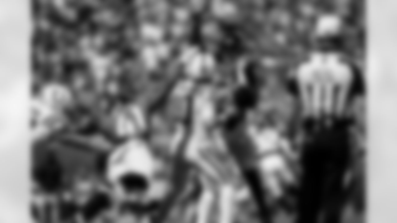 Jacksonville Jaguars vs. Indianapolis Colts

OLB Josh Allen (41)