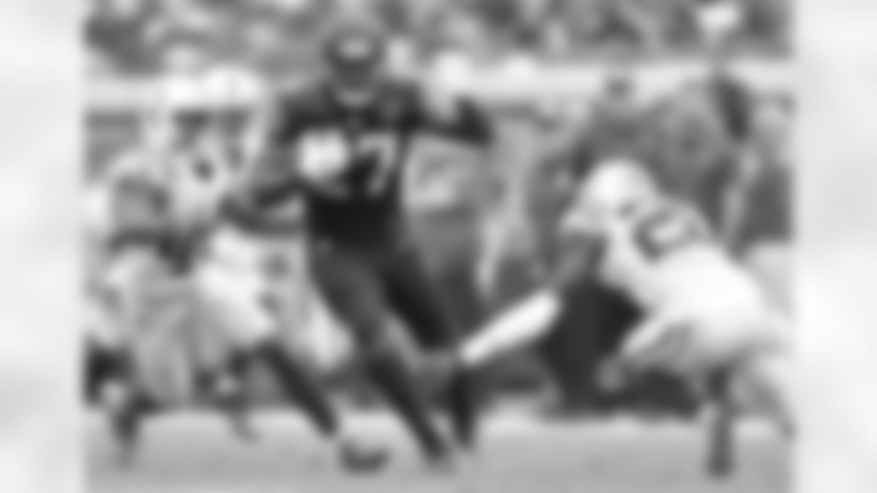 rwilson-JagsIndianapolis120317_541LeonardFournetteIND120317