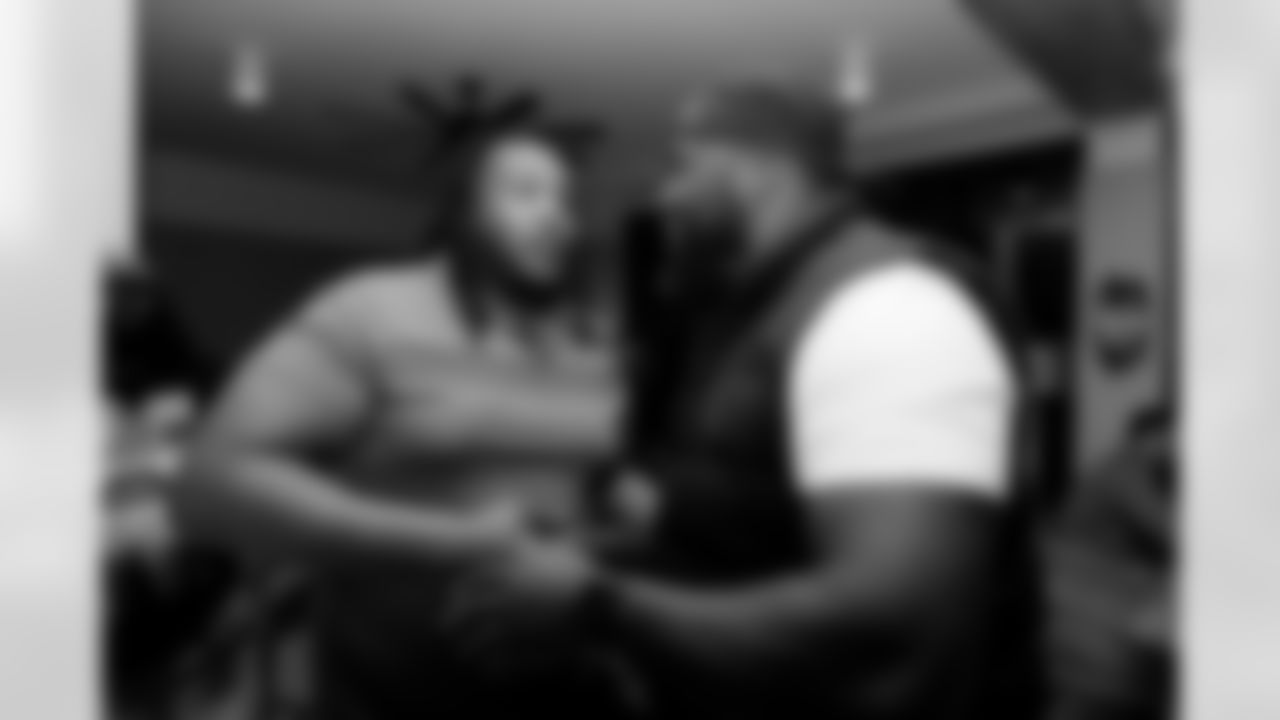 Jacksonville Beach, Fla. — Legends Weekend Friday Dinner at Sandbar Jax Bch on December 5, 2025.