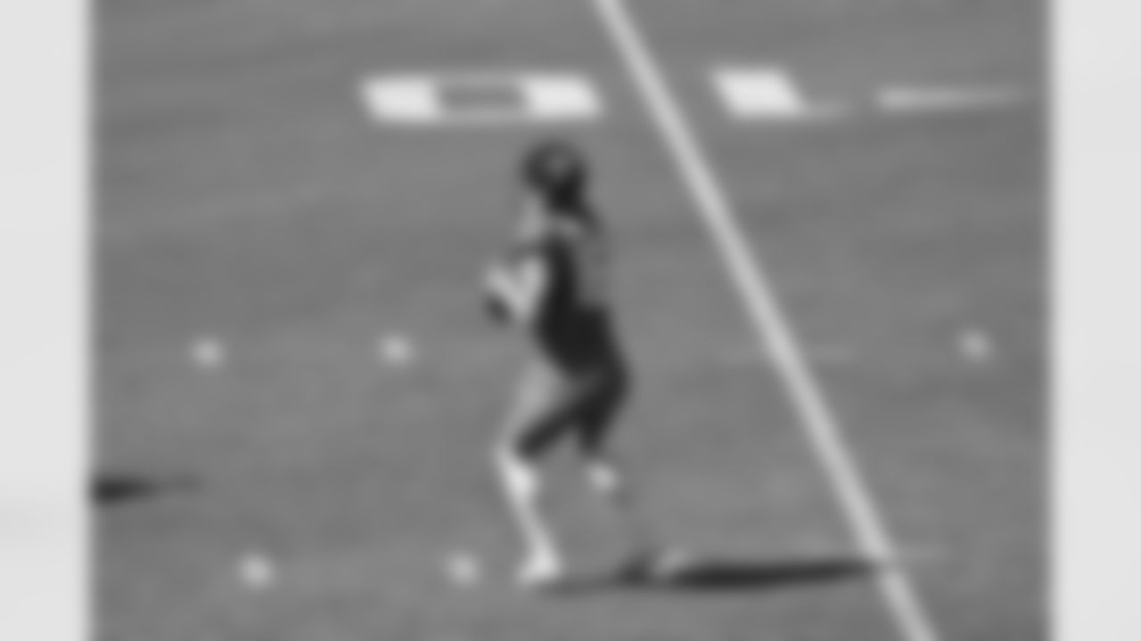 Jacksonville Jaguars vs Seattle Seahawks
QB Trevor Lawrence (16)