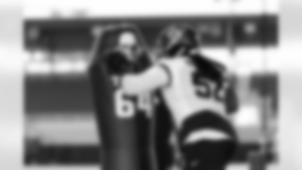 Jacksonville, Fla. — Jaguars defensive tackle DaVon Hamilton (52) during practice at the Miller Electric Center on December 11, 2025.