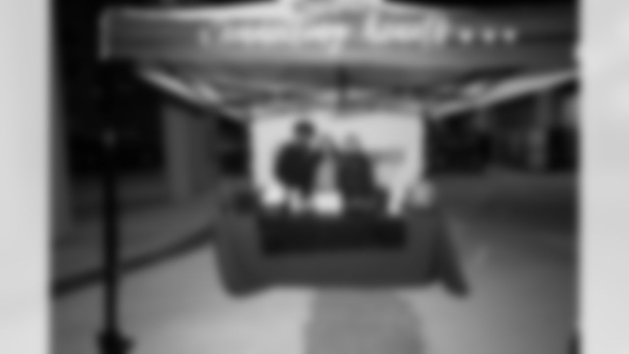 2023_1212_FanClubHolidayPawty_19