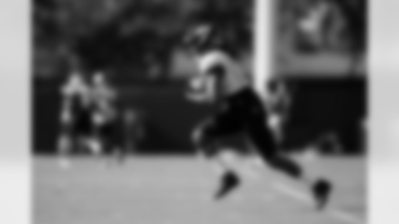 Jacksonville, Fla. — Jaguars wide receiver Jakobi Meyers (3) during practice at the Miller Electric Center on November 20, 2025.