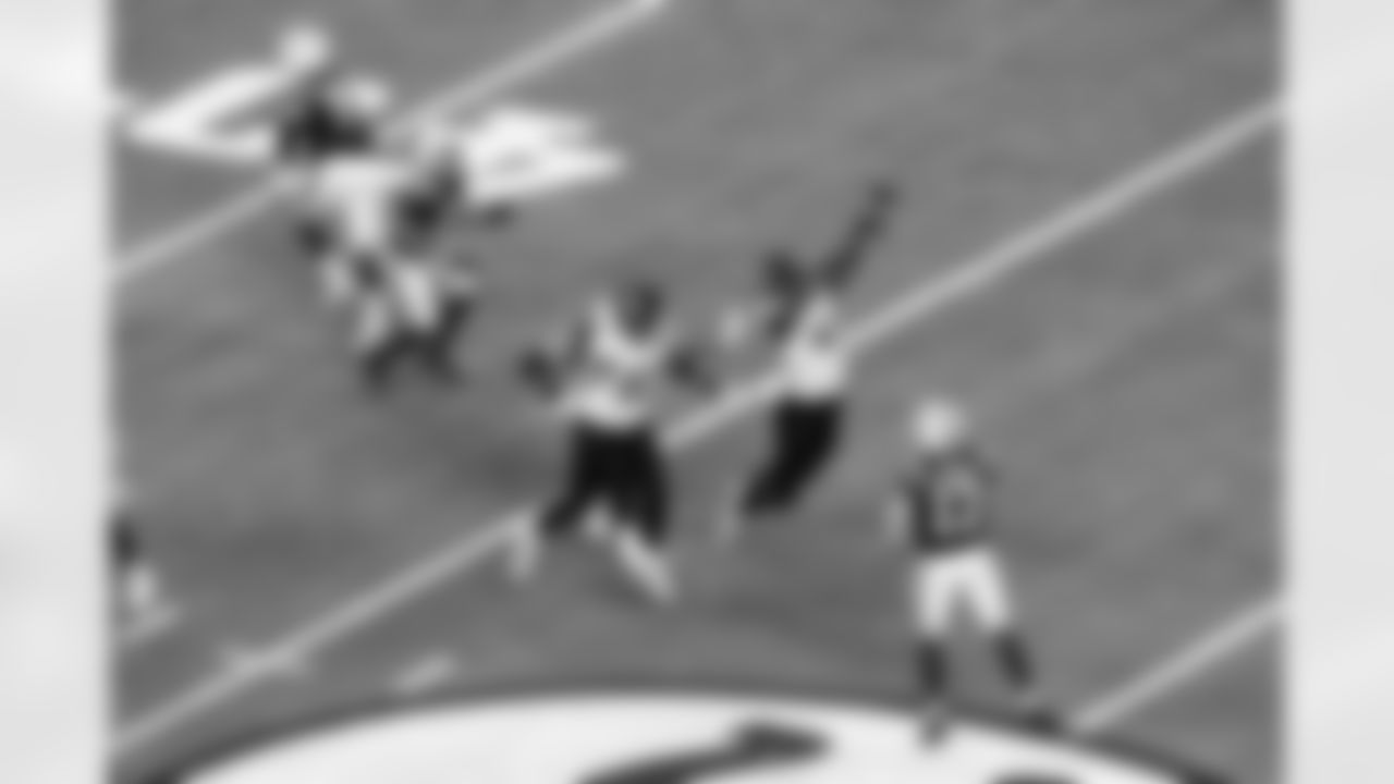 Jacksonville Jaguars vs. Indianapolis Colts

DE Josh Hines-Allen (41)