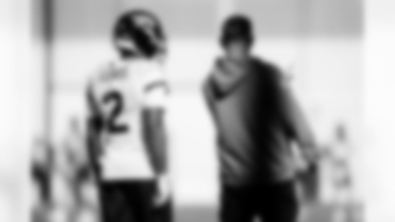 Jacksonville, Fla. — Jaguars cornerback Jourdan Lewis (2) and defensive coordinator Anthony Campanile during practice at the Miller Electric Center on December 11, 2025.