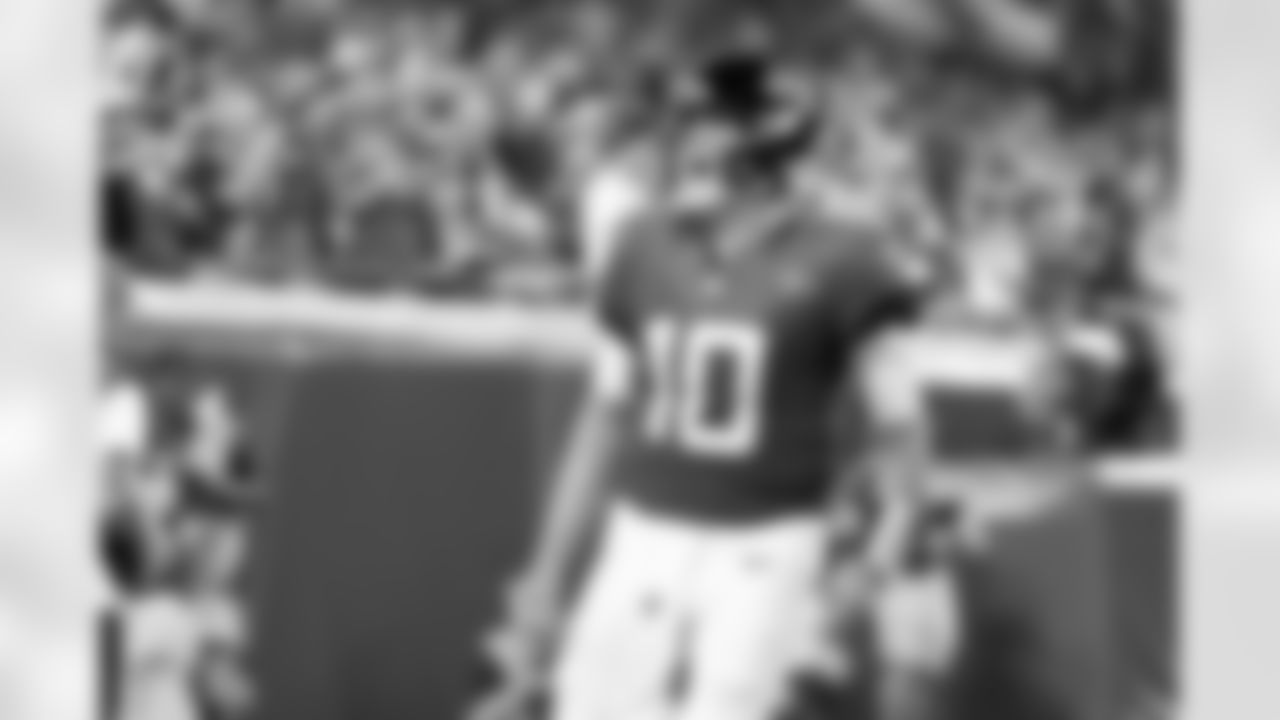Jacksonville Jaguars vs. Tampa Bay Buccaneers
QB Mac Jones (10)