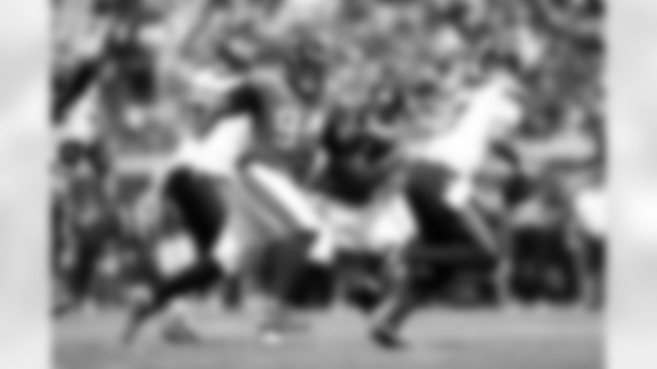 Jacksonville Jaguars vs Houston Texans

DT Maason Smith (94)