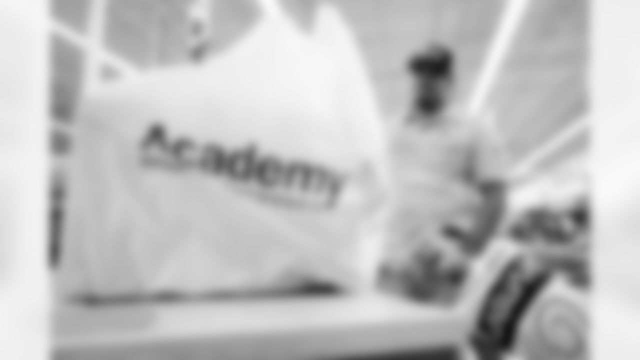 Jacksonville, Fla. — Jaguars Elite Girls Flag athletes during a shopping spree sponsored by Academy Sports & Outdoors on August 6, 2025.