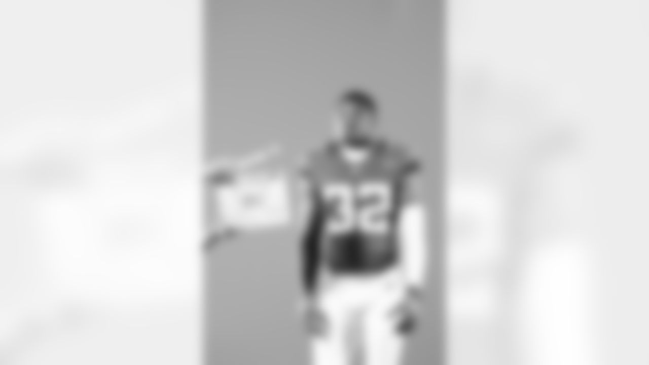 Jacksonville, Fla. — A behind-the-scenes image of cornerback Tyson Campbell (32) during the Jaguars 2024 Media Day on May 30, 2024.