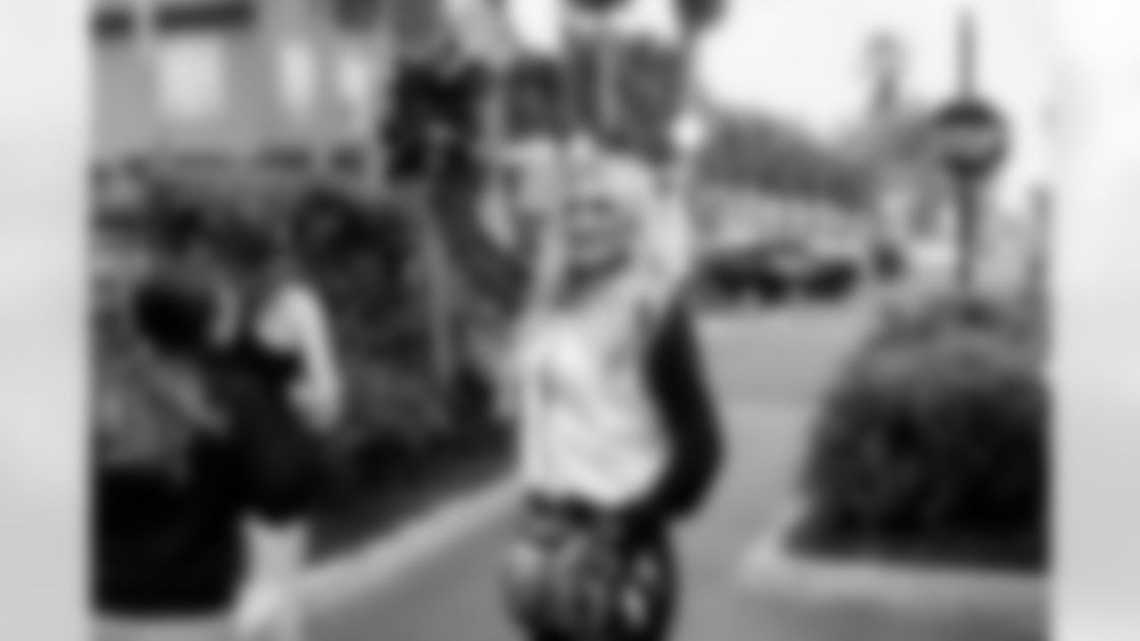 Jacksonville, Fla. — Jacksonville Jaguars Playoff Prowl at Neptune Run Crew in Neptune Beach on January 9, 2026