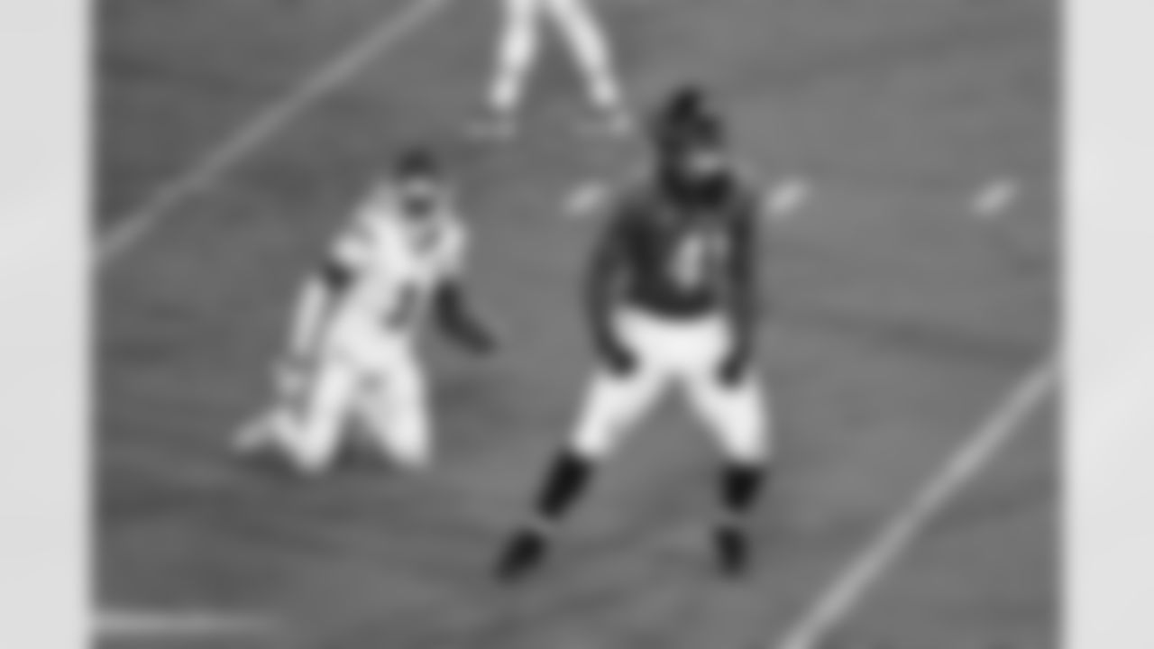 Jacksonville Jaguars vs Kansas City Chiefs

DE Josh Hines-Allen (41)