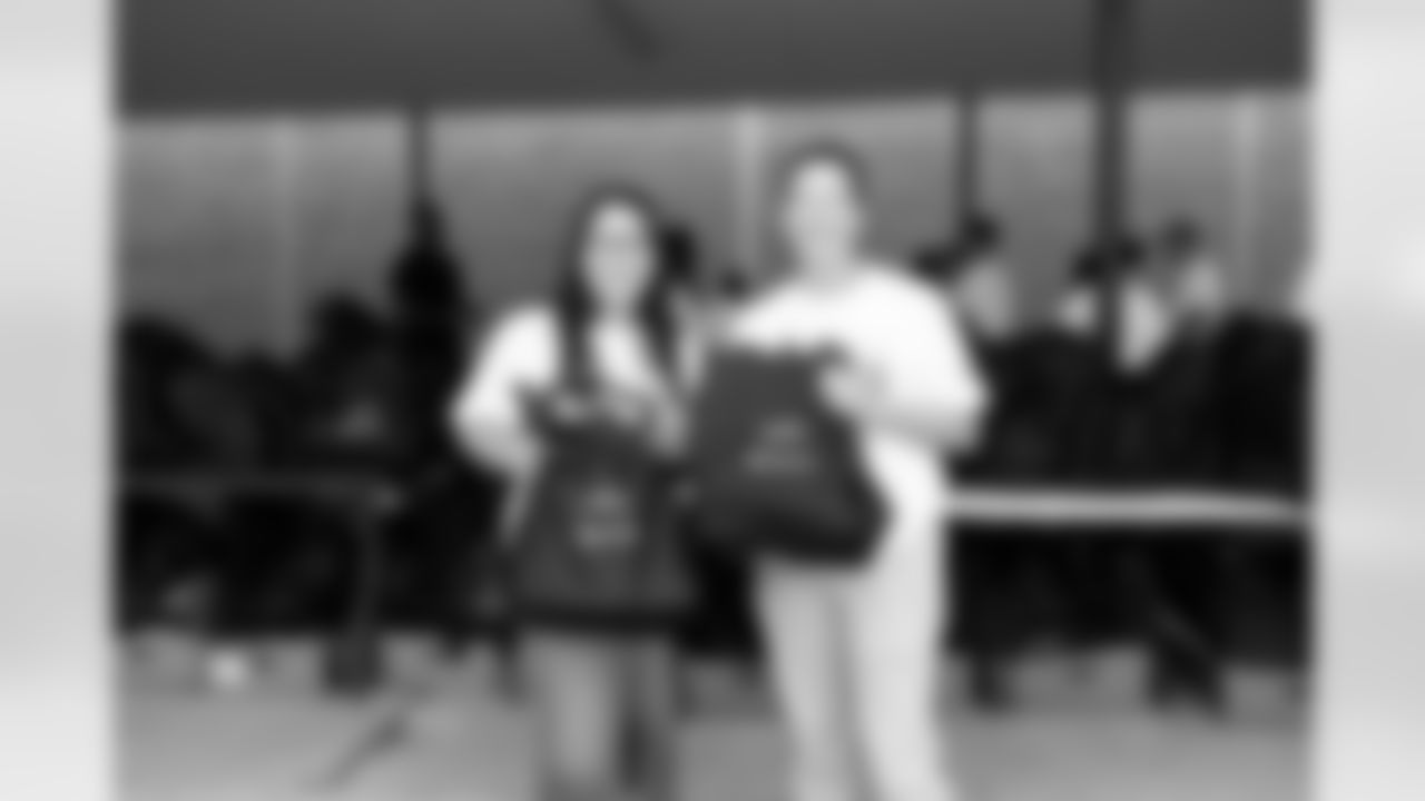 Jacksonville, Fla. – 2025 Hispanic Heritage Month Food Distribution at Englewood High School on September 27, 2025.