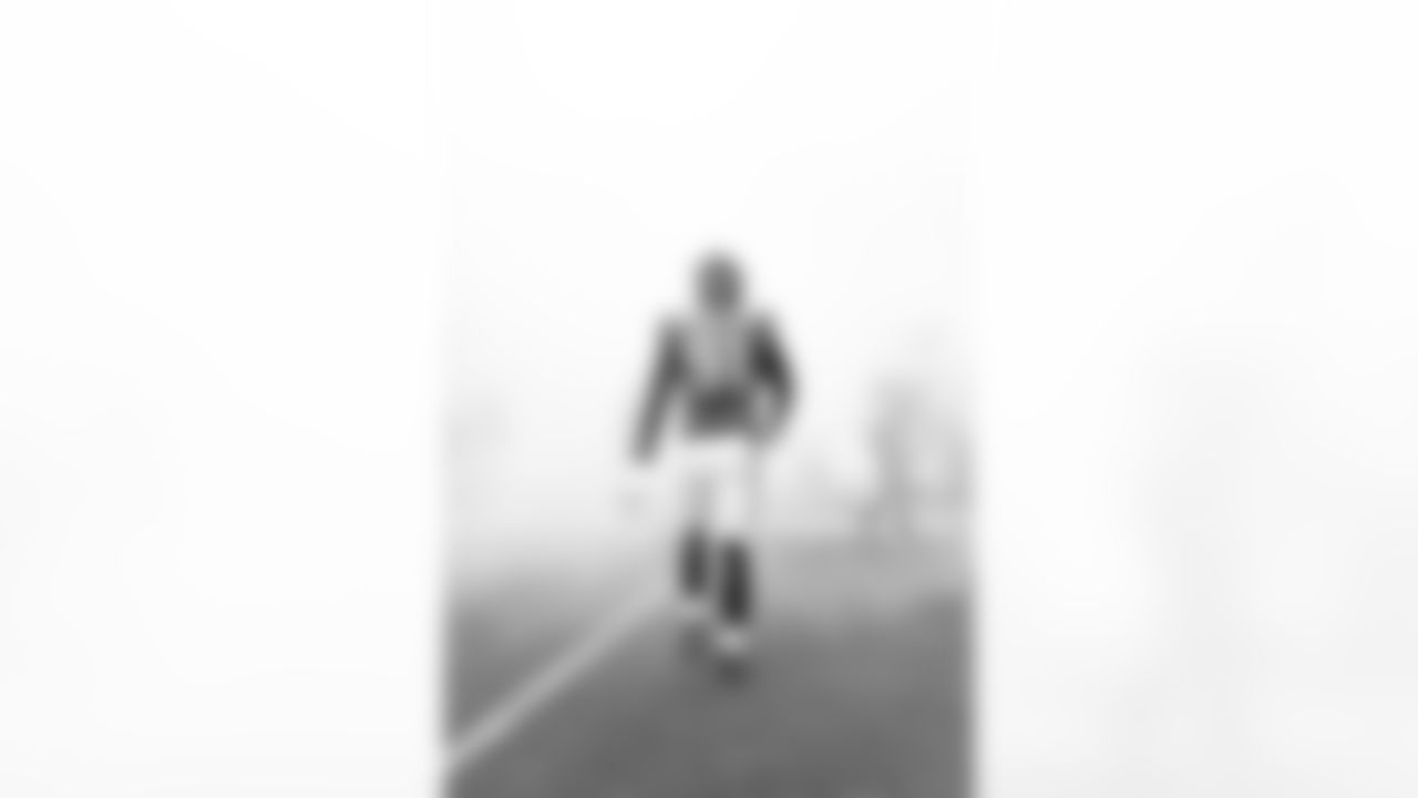 Jacksonville Jaguars vs Indianapolis Colts

DT Arik Armstead (91)